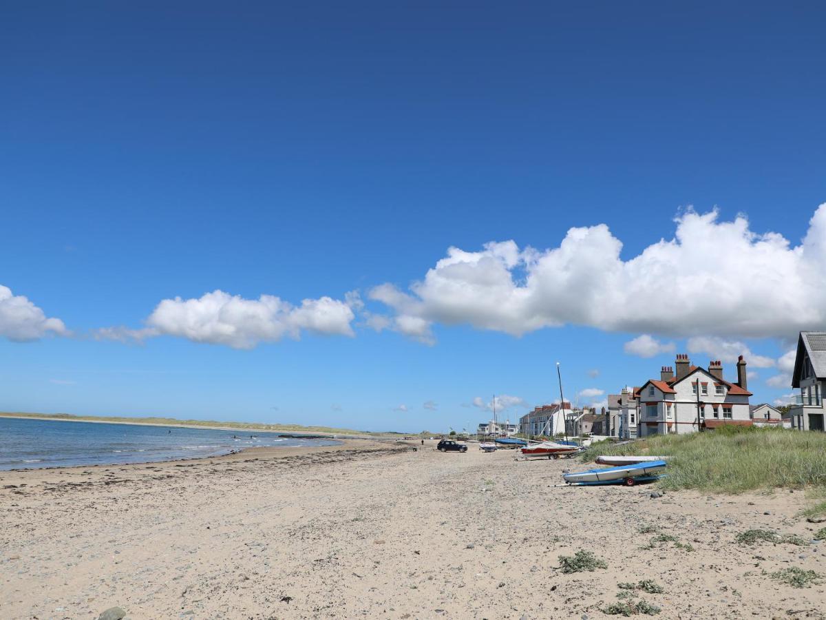 St Winifreds * Rhosneigr
